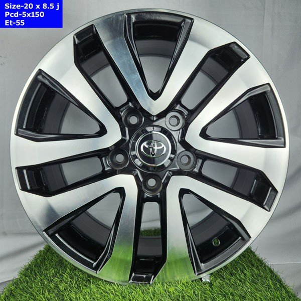 20 Inch 5 Hole V8