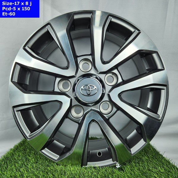 17 Inch 5 Hole V8