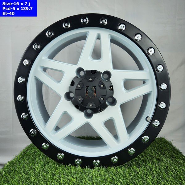 16 Inch 5 Hole Rocky Jeep