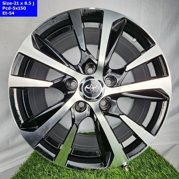 21 Inch 5 Hole V8