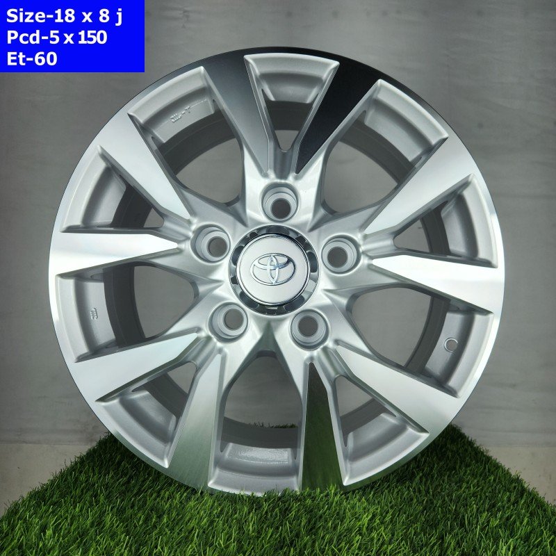 18 Inch 5 Hole V8