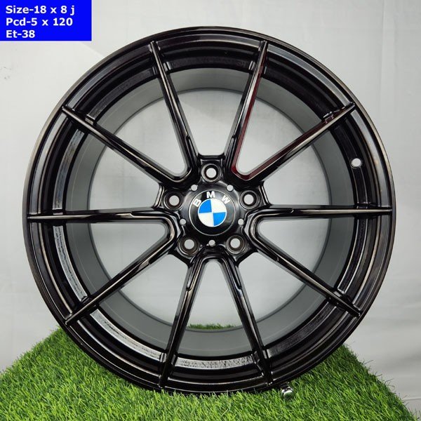 18 Inch 5 Hole BMW