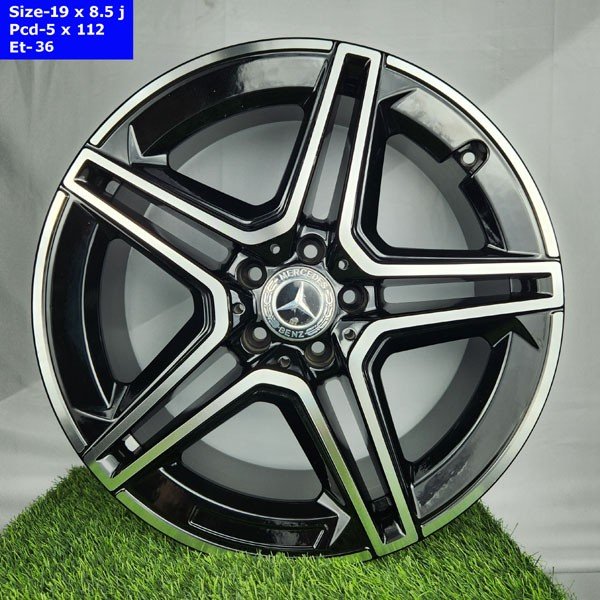 19 Inch 5 Hole Mercedes