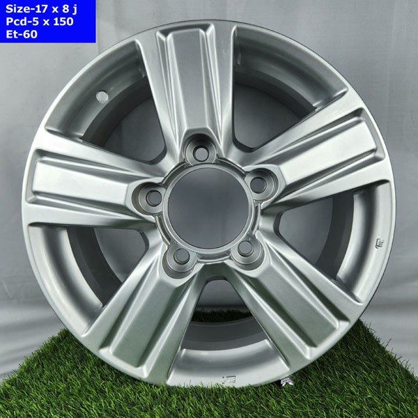 17 Inch 5 Hole V8
