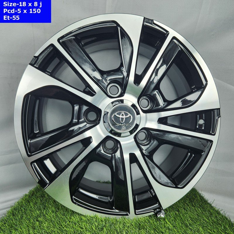 18 Inch 5 Hole V8