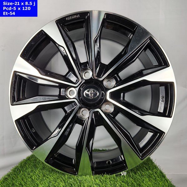 21 Inch 5 Hole V8