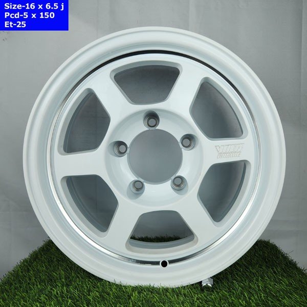 16 Inch 5 Hole V8